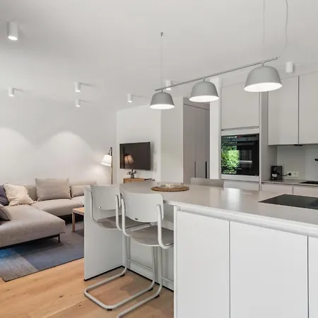 Cozy In Tossens With Kitchen Apartment